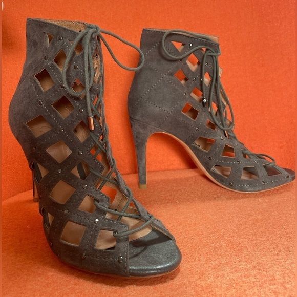 Anthropologie JOIE Cayla Studded Suede Cage Lace Up Bootie, Gray Slate 36.5 6.5 - Picture 4 of 12